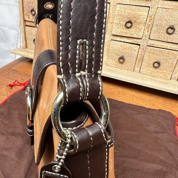 Vintage tan Coach soho shoulder bag - Picture 8 of 8
